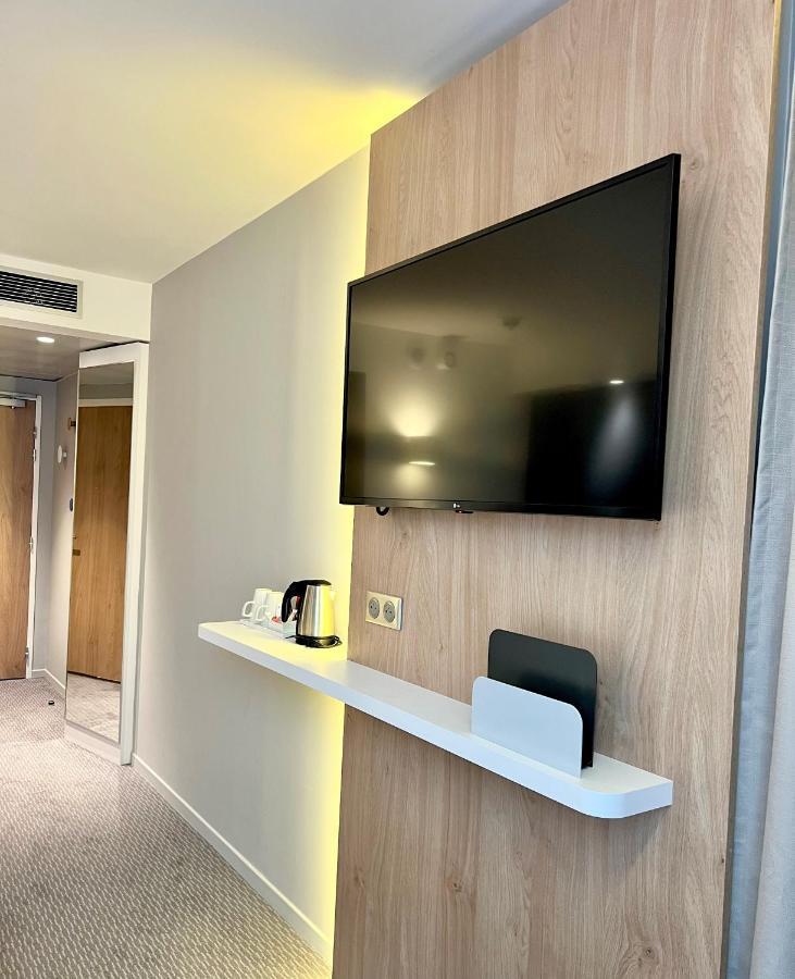 Holiday Inn Express - Marne-La-Vallee Val D'Europe By Ihg Bailly-Romainvilliers Exterior foto